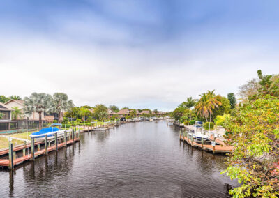 Sanibel-Island-canal-and-vegetation